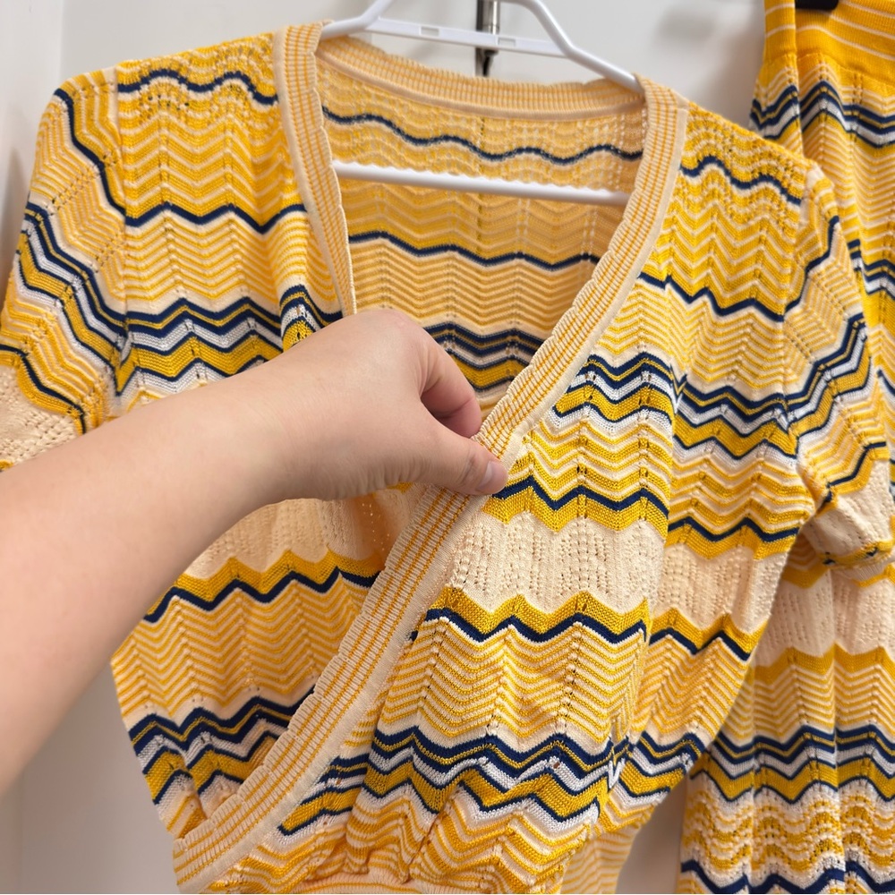 Women’s Summer Striped Yellow and Blue Knit dress set for vacation size S-M - Picture 6 of 10